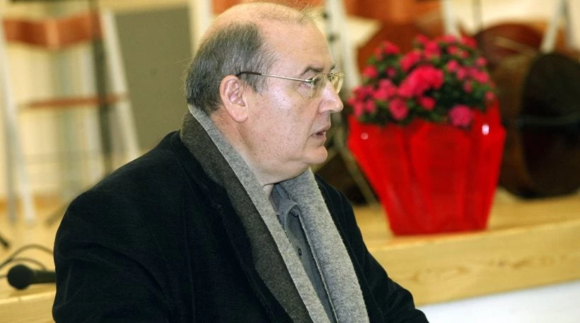 Αντιχριστιανικό παραλήρημα Φίλη: «Είναι δυνατόν το Σύνταγμα να έχει αναφορά στην Αγία Τριάδα…;» (βίντεο)